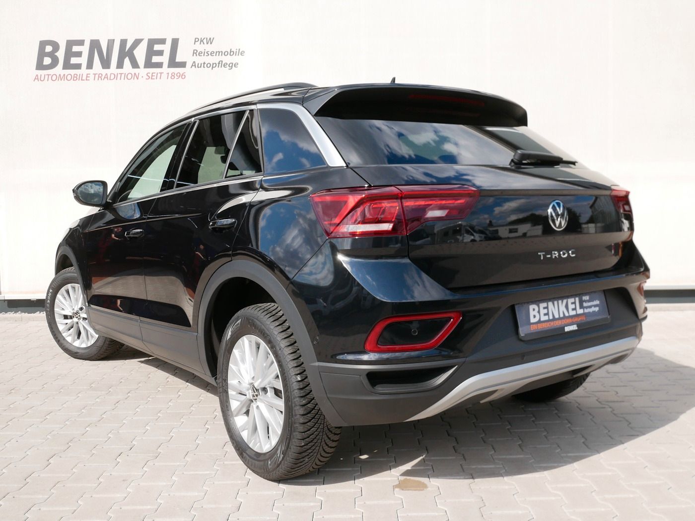 Fahrzeugabbildung Volkswagen T-Roc 1.0 TSI Life NEU35T LED NAVI SHZ Allwetter