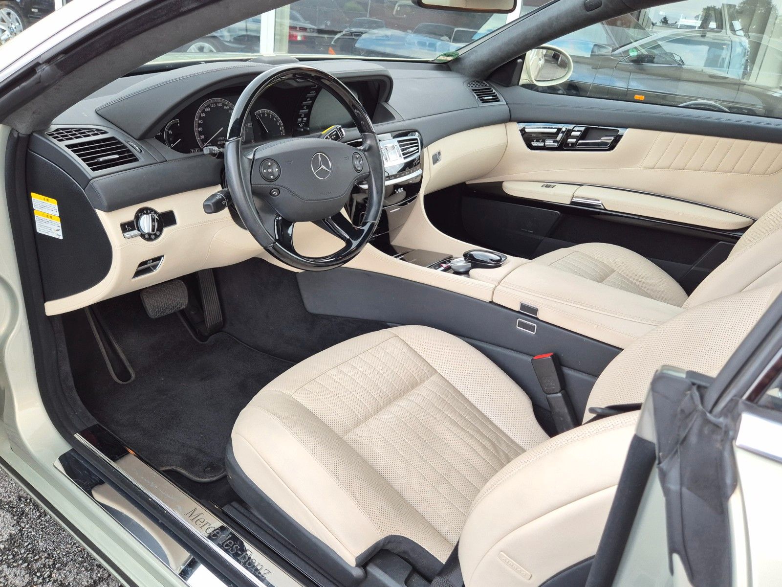Fahrzeugabbildung Mercedes-Benz CL 600/Designo Interieur+Exterieur/Sammlerzust.