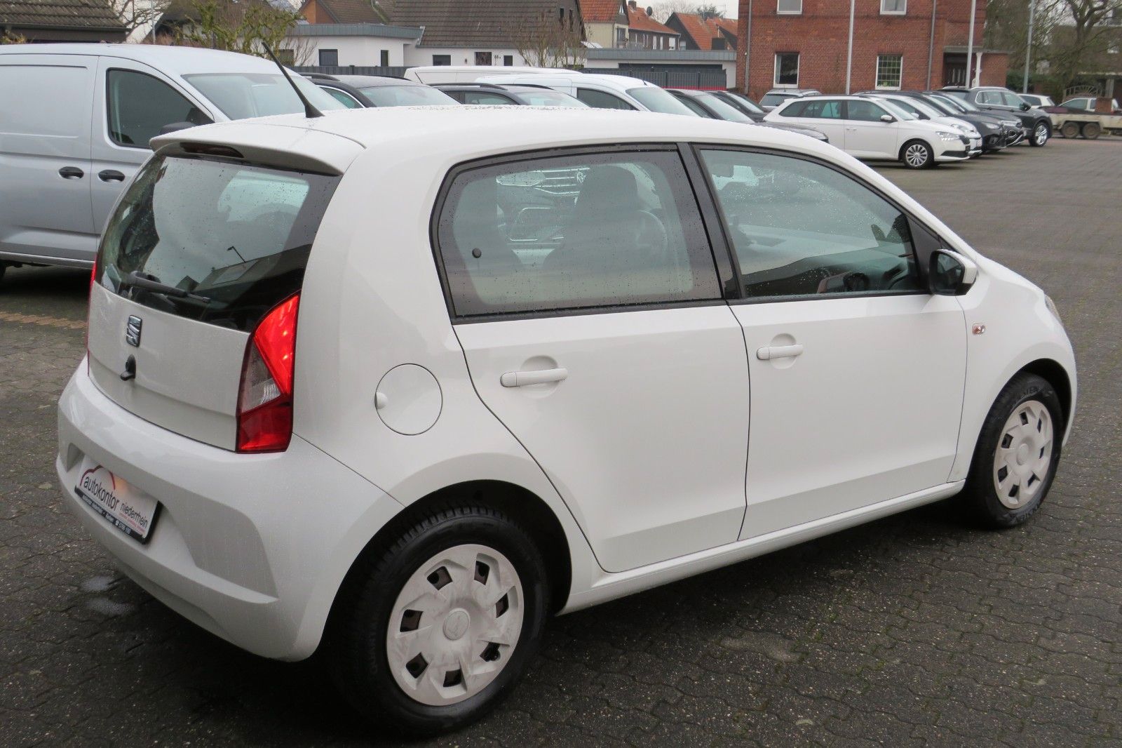 Fahrzeugabbildung SEAT Mii Style 4-TÜREN KLIMA ZV EFH TELVOR 1.HAND