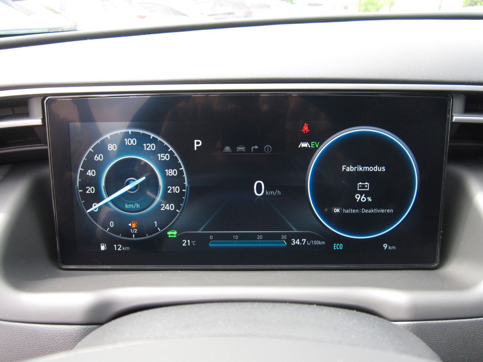 Fahrzeugabbildung Hyundai Tucson Trend Hybrid 2WD Tageszulassung