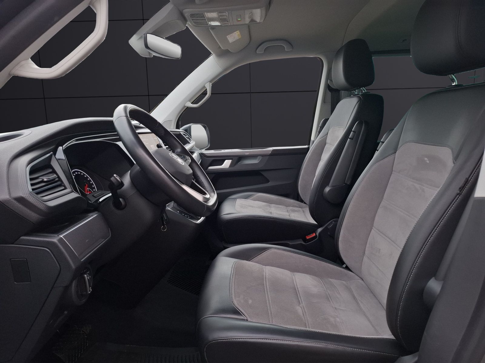 Fahrzeugabbildung Volkswagen T6.1 Multivan TDI Generation Six DSG Standhzg. L