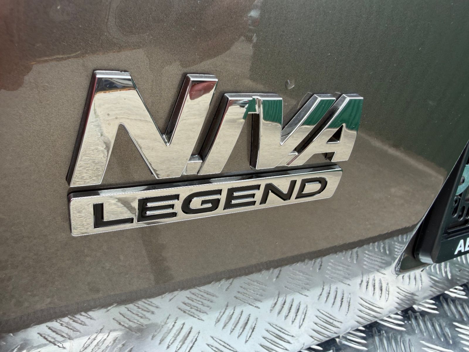 Fahrzeugabbildung Lada LEGEND "PREMIUM PLUS"! SONDERAUSST. AET-2026!