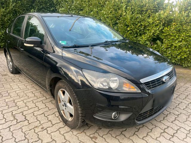 Ford Focus 1,6 Liter TÜV 09/25