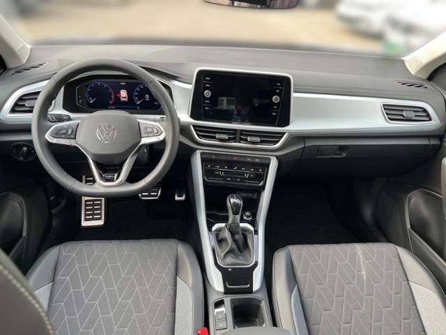 Fahrzeugabbildung Volkswagen T-ROC 1.5 TSI DSG GOAL AHK APP-CONNECT LED