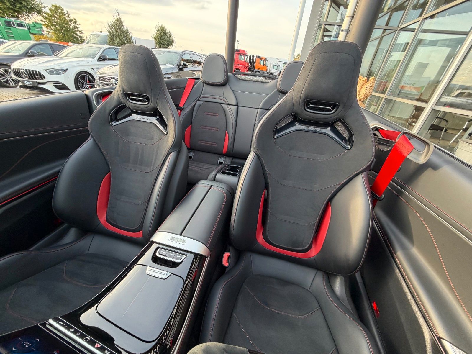 Fahrzeugabbildung Mercedes-Benz CLE 53 AMG BUR+NIGHT+PERF-SITZE+NHZ+HUD+360°+TOT