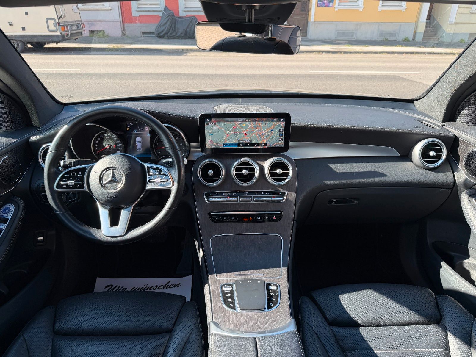 Fahrzeugabbildung Mercedes-Benz GLC 400 COUPE  4-MATIC AMG LINE LEDER SD STANDH.