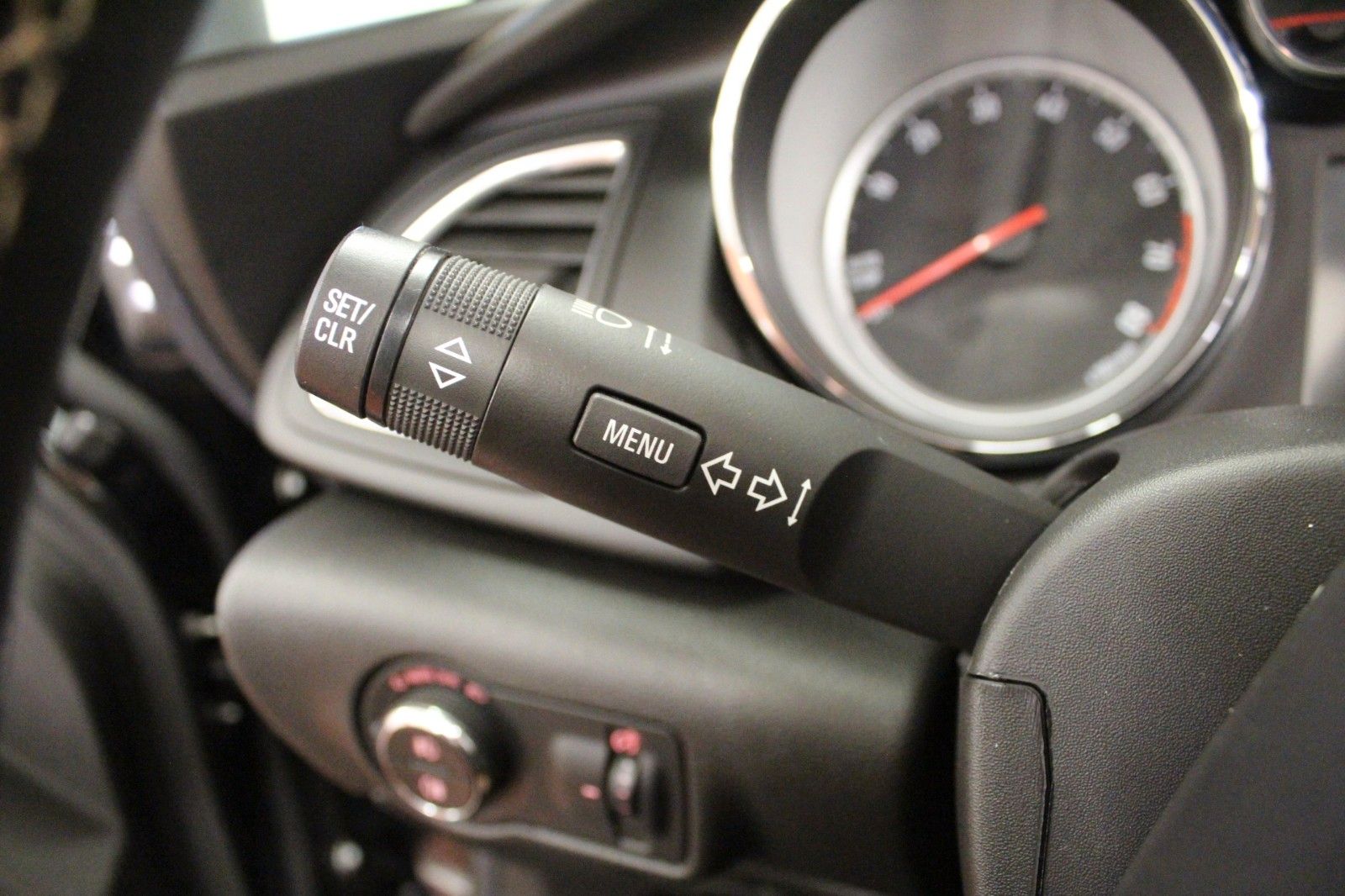 Fahrzeugabbildung Opel Cascada 1.4 Turbo 103kW ecoFLEX Active