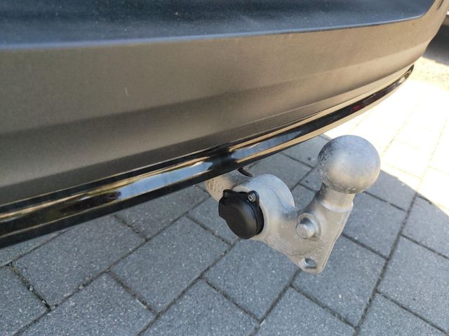 VOLVO XC 40 (Bild 12 von Array)