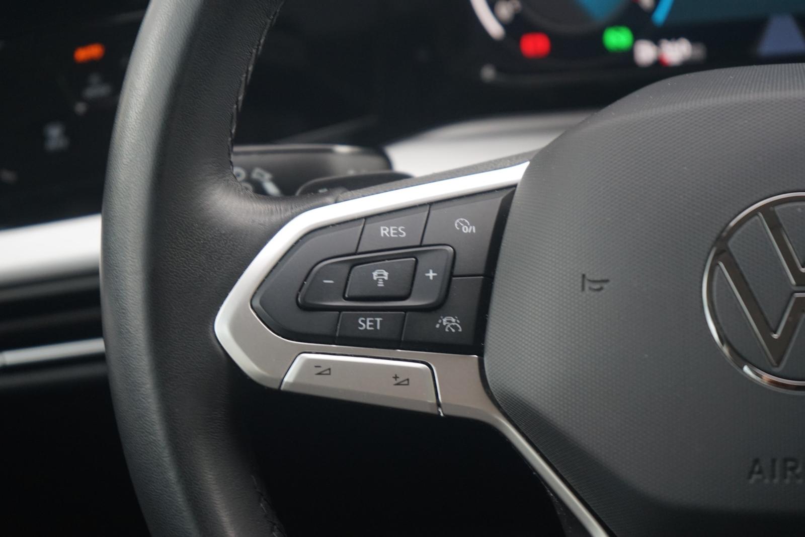 Volkswagen Golf VIII Variant 1.5 eTSI DSG LED Navi ACC AHK, миниатюра 15