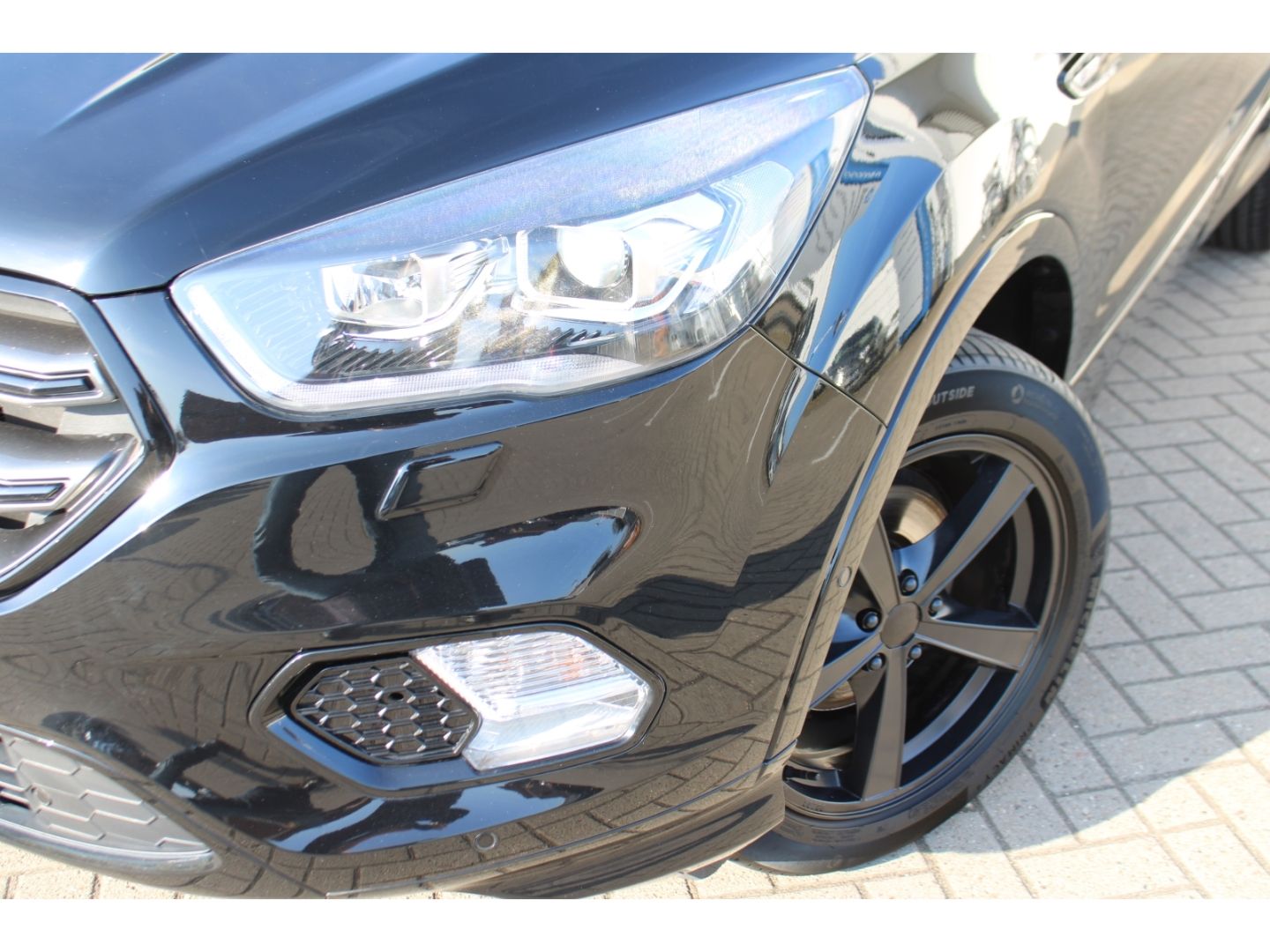 Fahrzeugabbildung Ford Kuga 1,5 EcoBoost ST-Line Bi Xenon GRA RFK AHK P