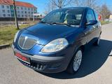Lancia Ypsilon 1.2 8V Argento/ Standheizung - Lancia Ypsilon mit Benzin-Antrieb: Kleinwagen