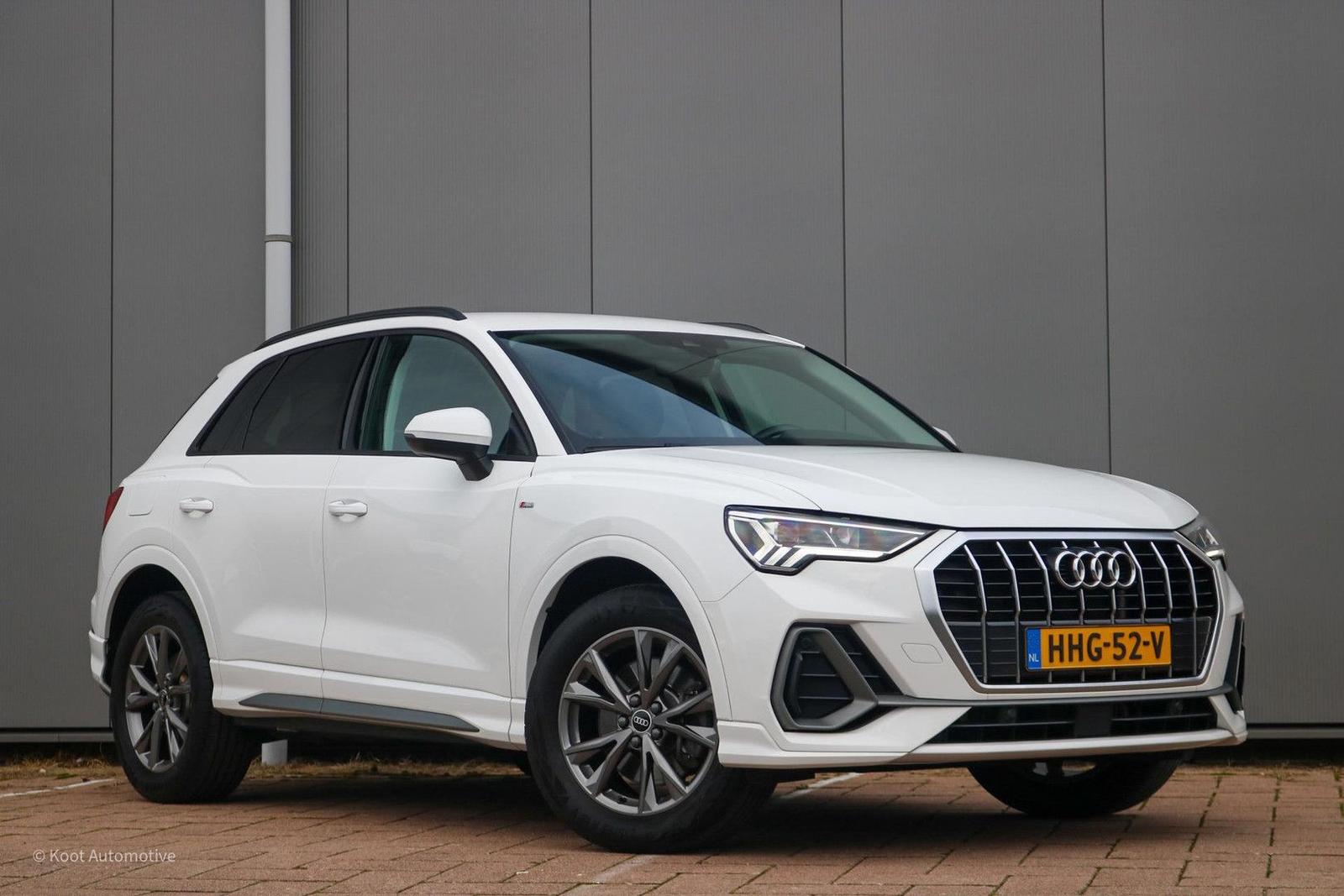 Audi Q3 45 TFSI e S-Line | Matrix | Adaptive Cruise |