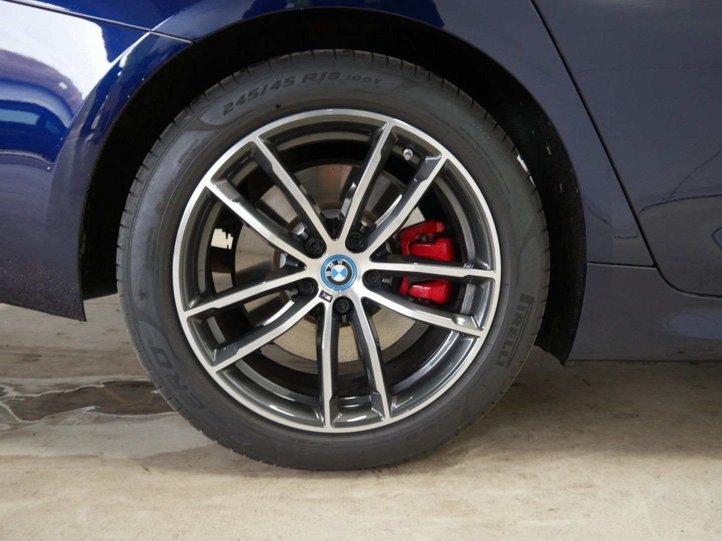 Fahrzeugabbildung BMW 530e Touring M Sportpaket Laserlicht