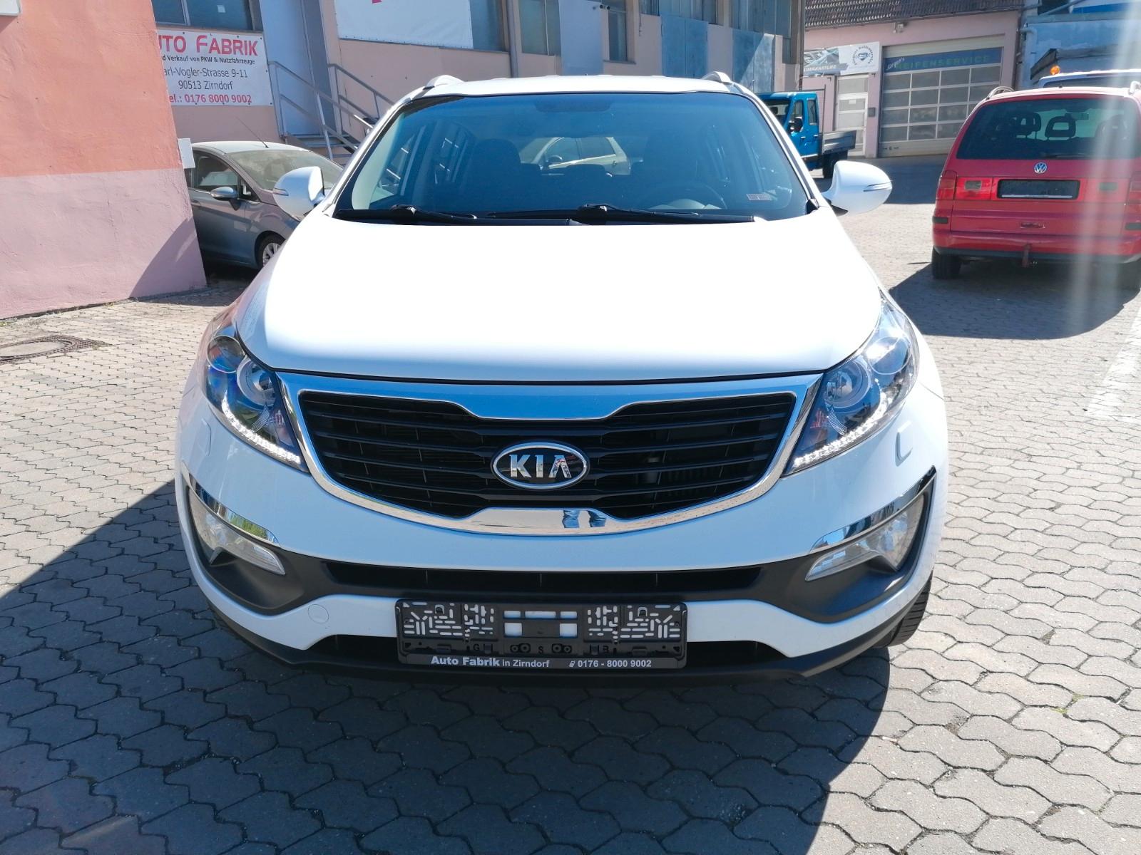 Kia Sportage 2.0 CRDi 4WD / Xenon / Automatik