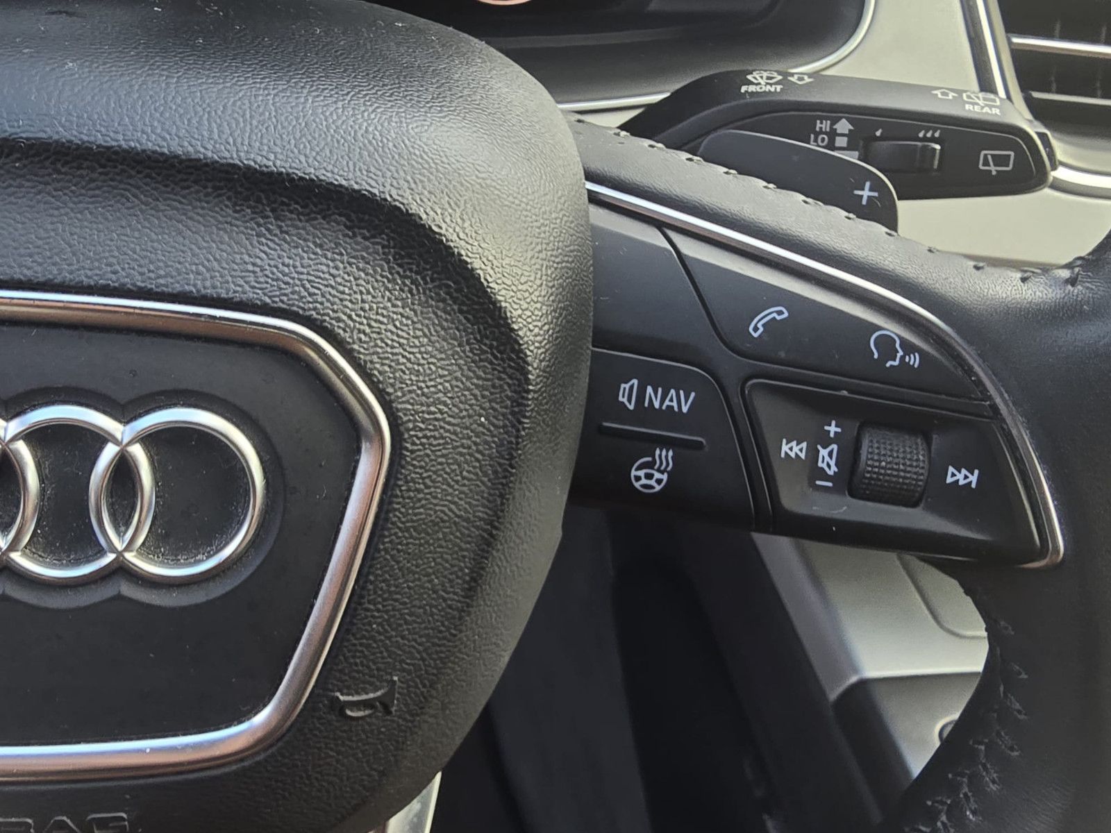 Fahrzeugabbildung Audi Q7 3.0 TDI quattro S-LINE TOP-AUSTATTUNG