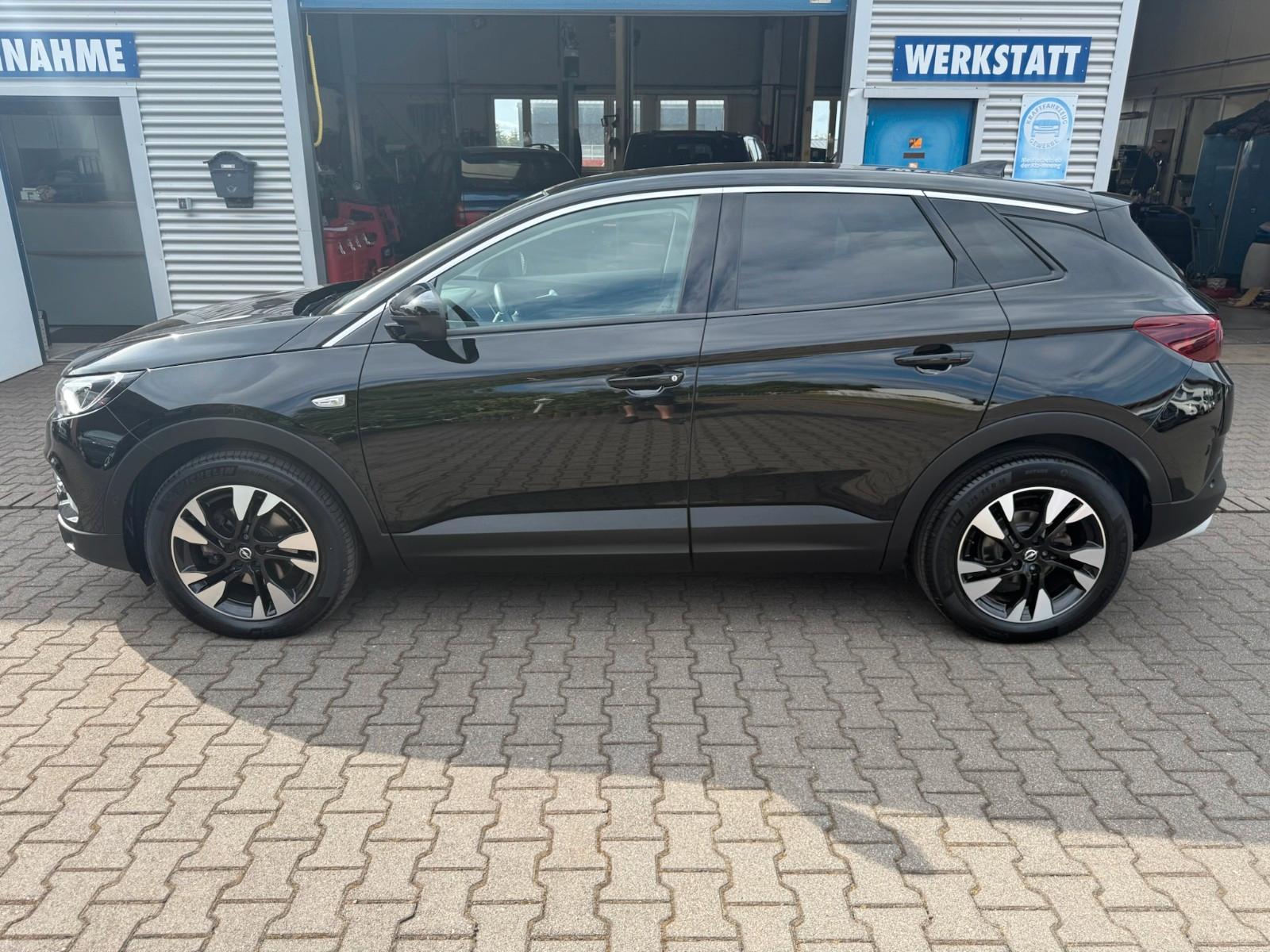 Opel Grandland (X) Navi PDC Kamera SHZ LHZ