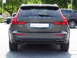 Volvo V 60 Cross Country B4 AWD Pro LED Tempomat PDC - Volvo V60 mit Diesel-Antrieb: Navigationssystem, Kombi, Automatik, Awd