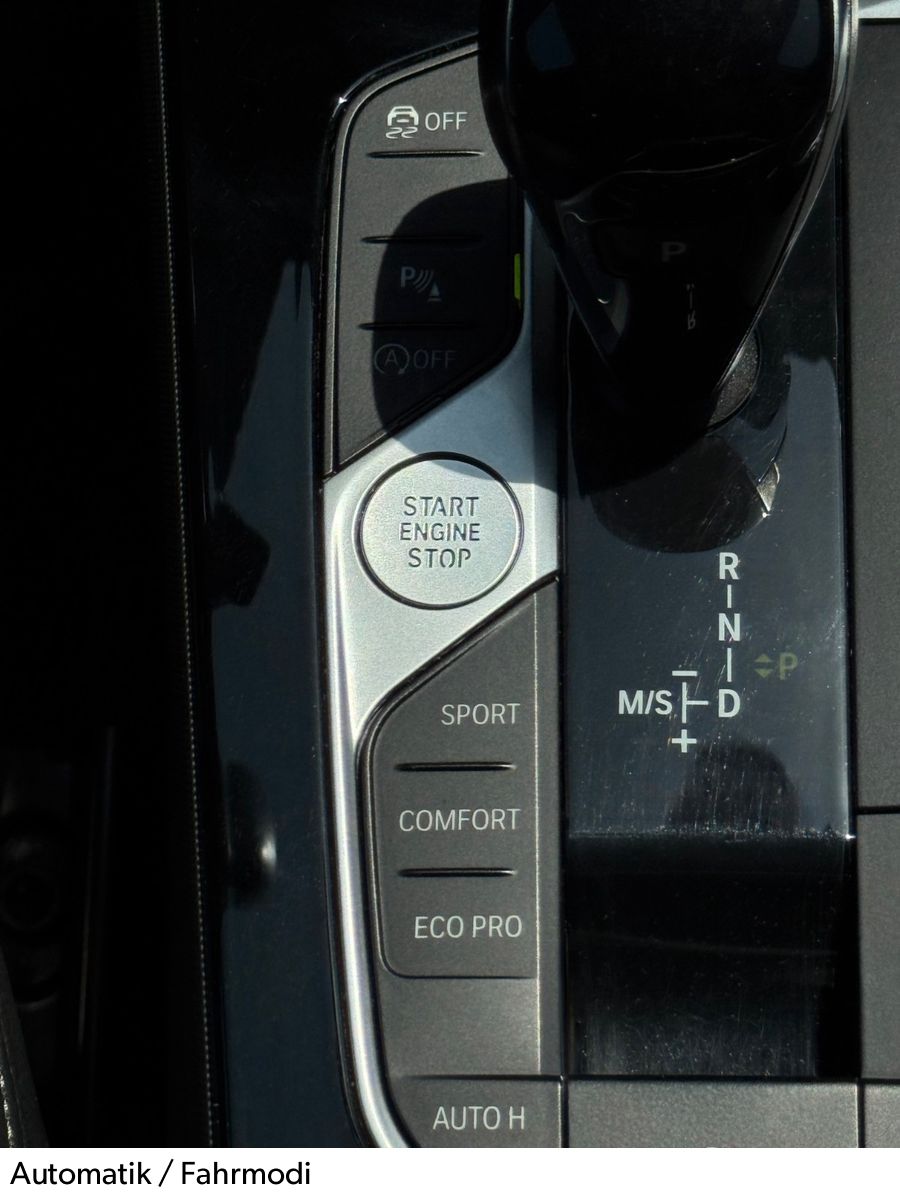 Fahrzeugabbildung BMW 118i Steptr Sport Line Shadow LCProf LED SHZ PDC