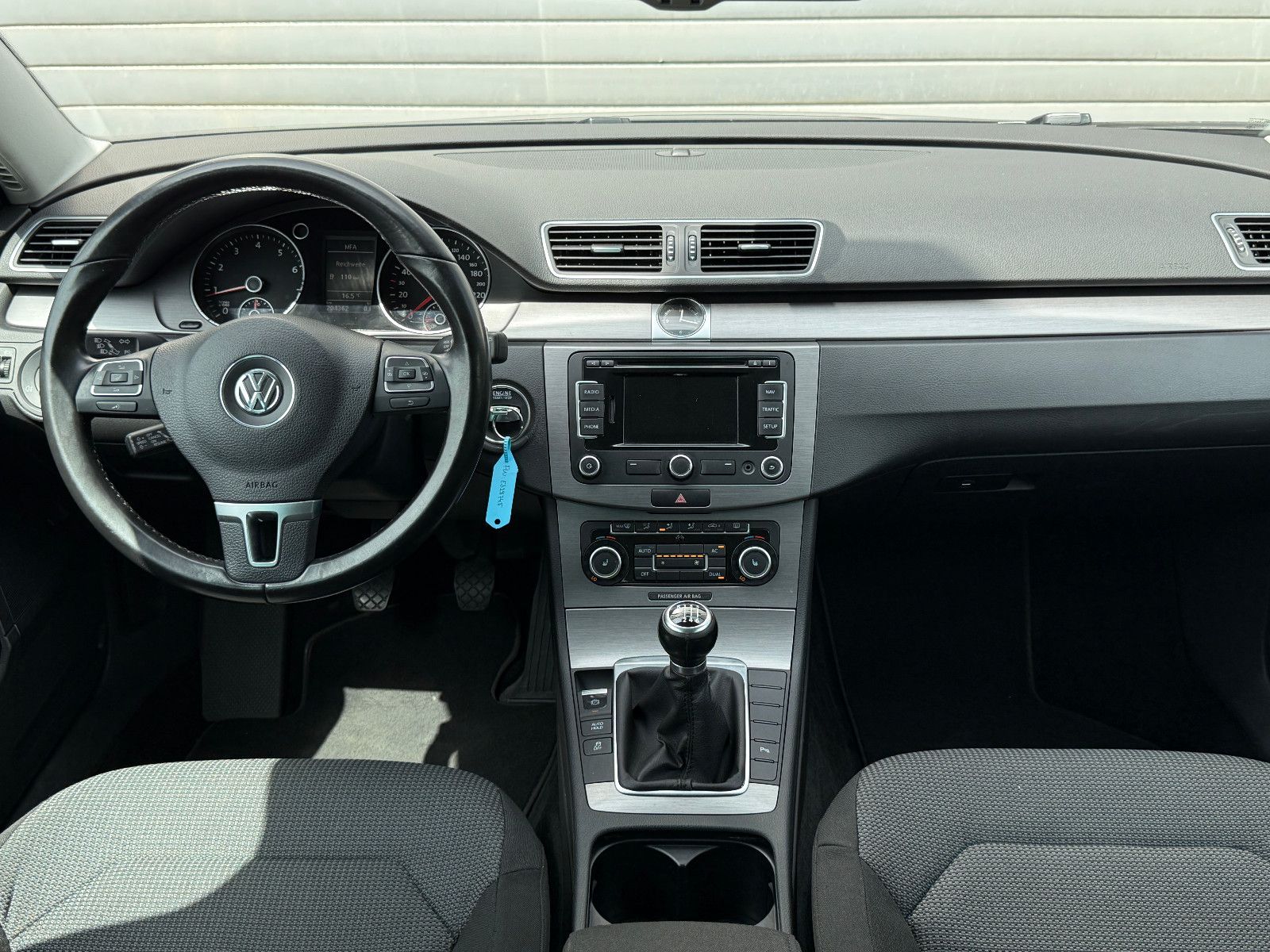 Fahrzeugabbildung Volkswagen Passat Variant Comfortline 1.8 TSI AHK GRA Navi