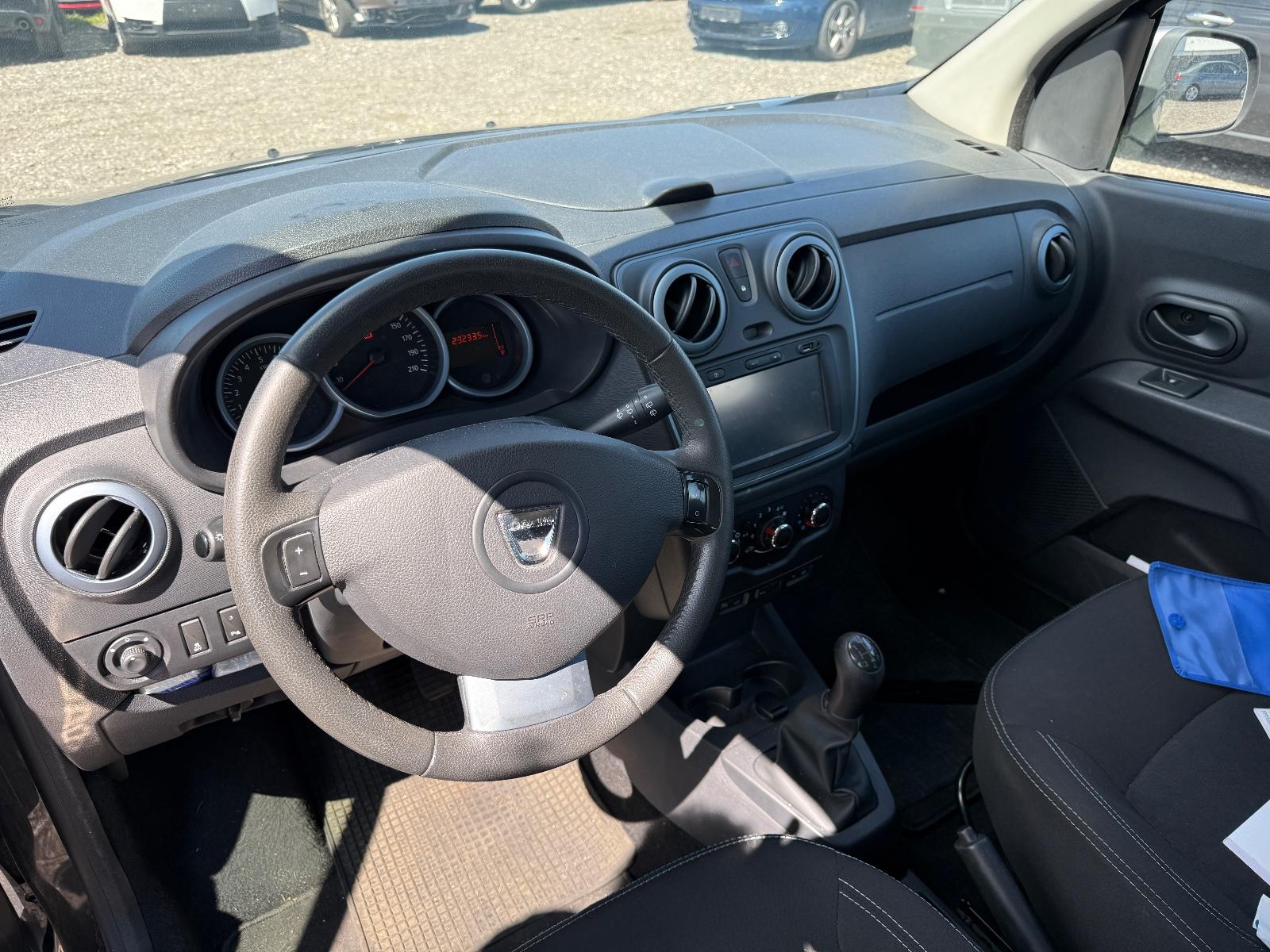 Dacia Lodgy 2015 — photo 6