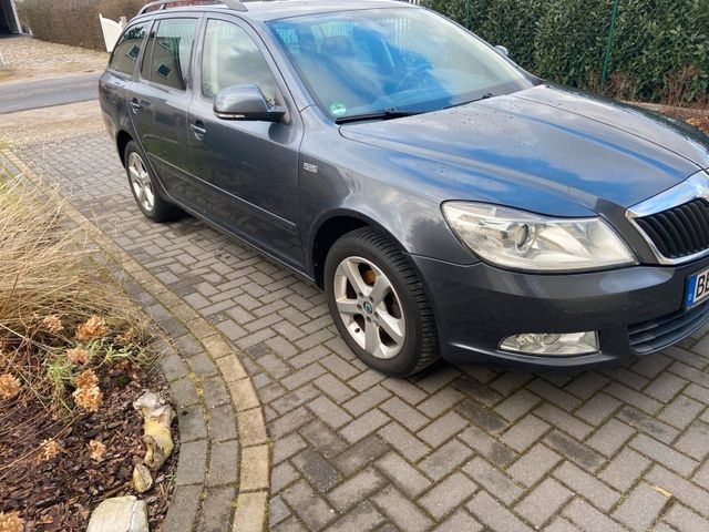 Skoda Octavia TSI 105PS Bj11 Kombi Klima...