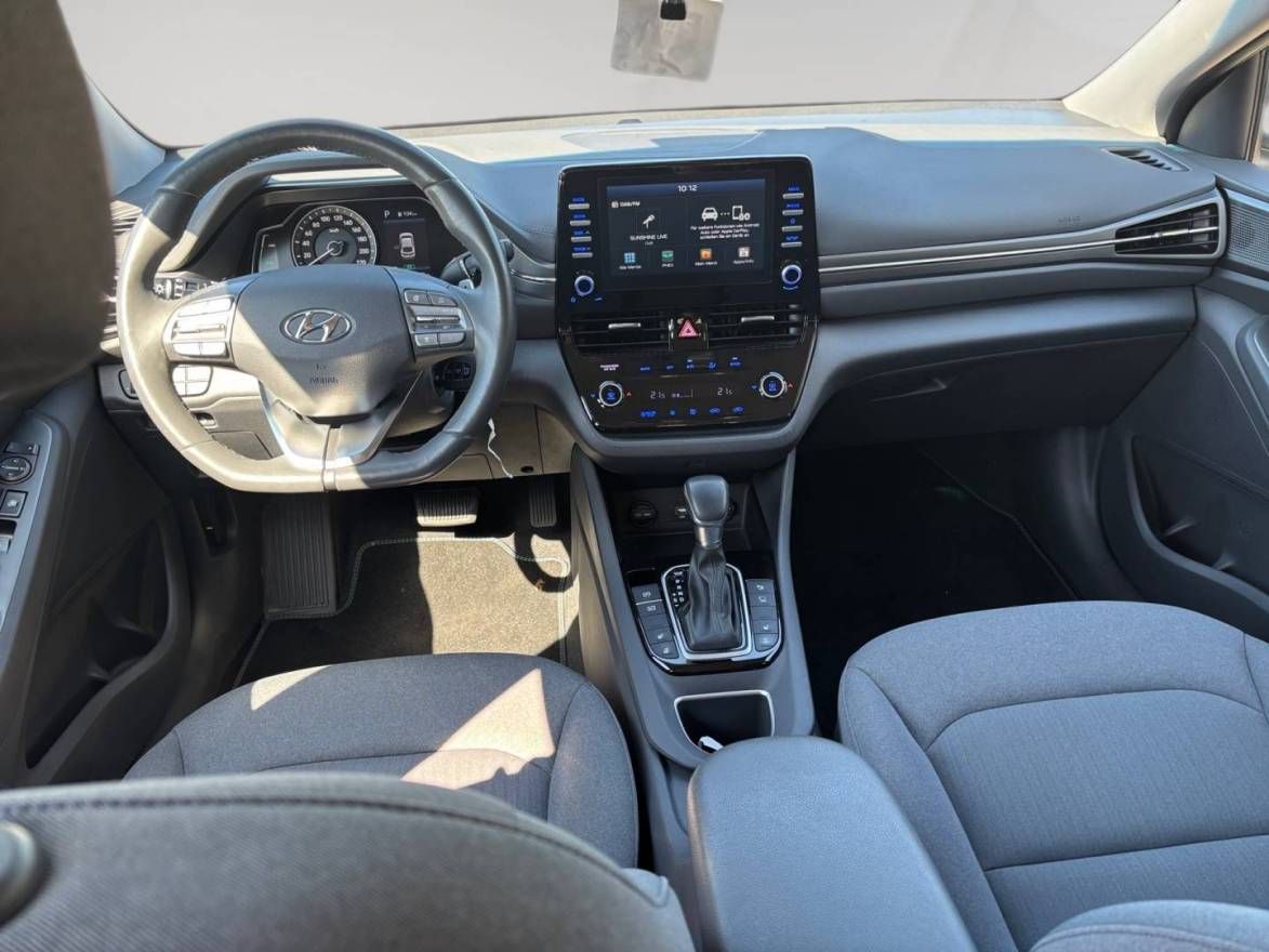 Fahrzeugabbildung Hyundai IONIQ Facelift PLUG IN Hybrid TREND-Paket