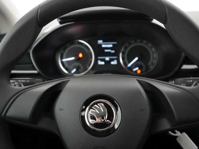 Fabia ACTIVE MPI+BLUETOOTH+LED-SCHEINWERFER+KLIM