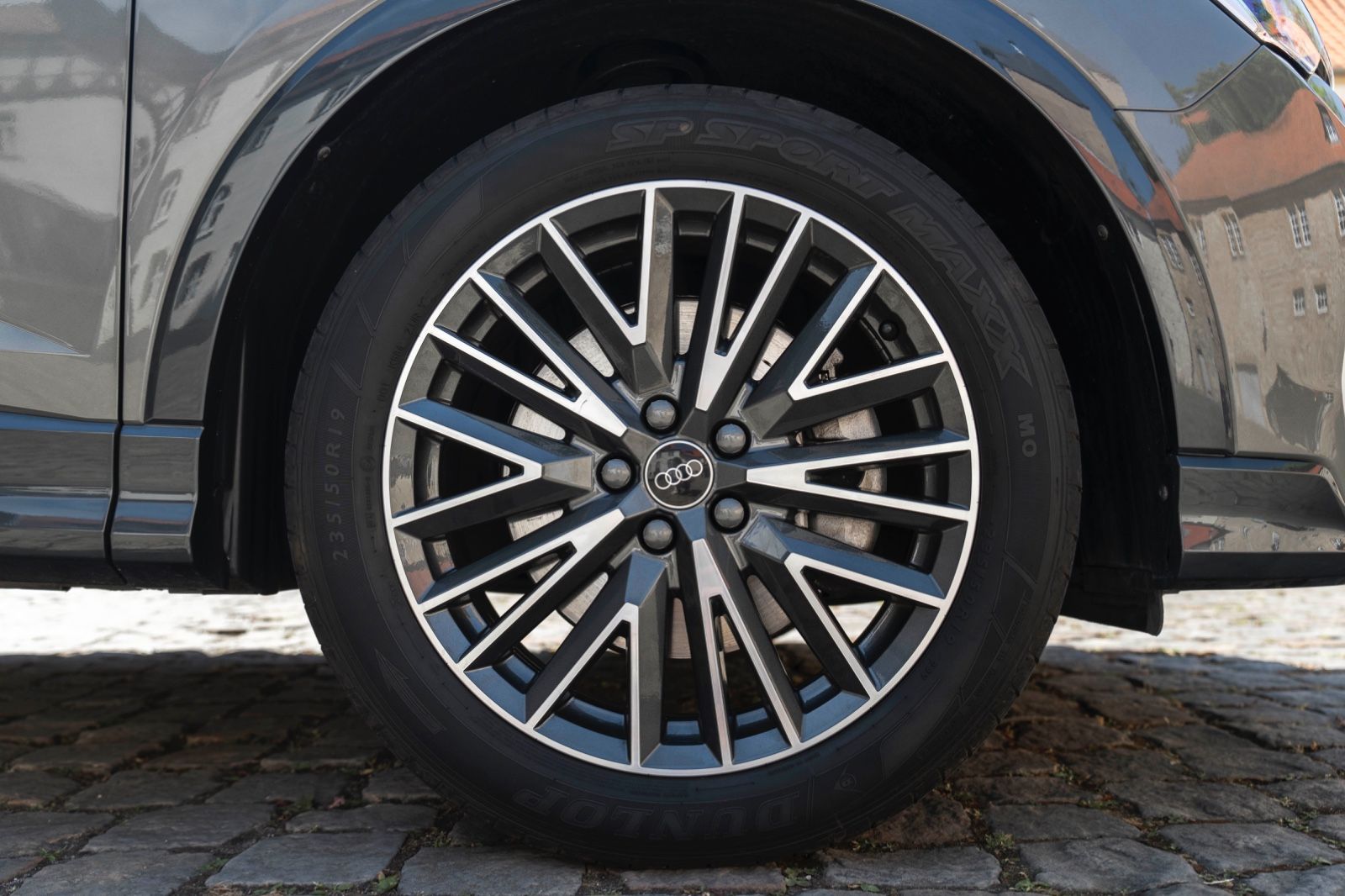 Fahrzeugabbildung Audi Q3 Sportback 45 TFSI e S-Line ACC LED GARANTIE