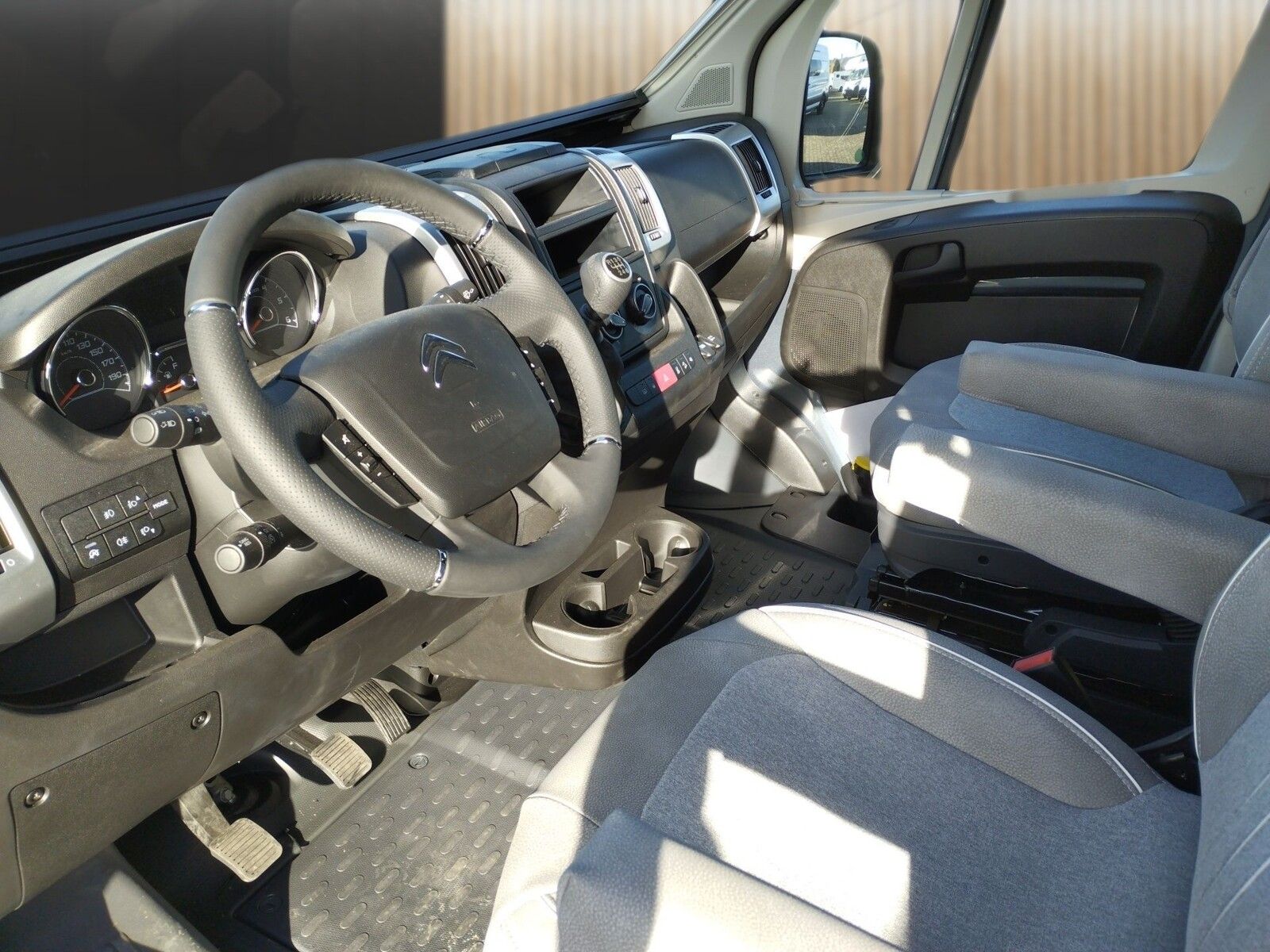 Fahrzeugabbildung Pössl Summit Shine 600 Citroen 140 PS ALL-IN-Paket