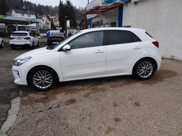 Fahrzeugabbildung Kia Rio Spirit/Kamera/Navi/SitzH/79.000km/