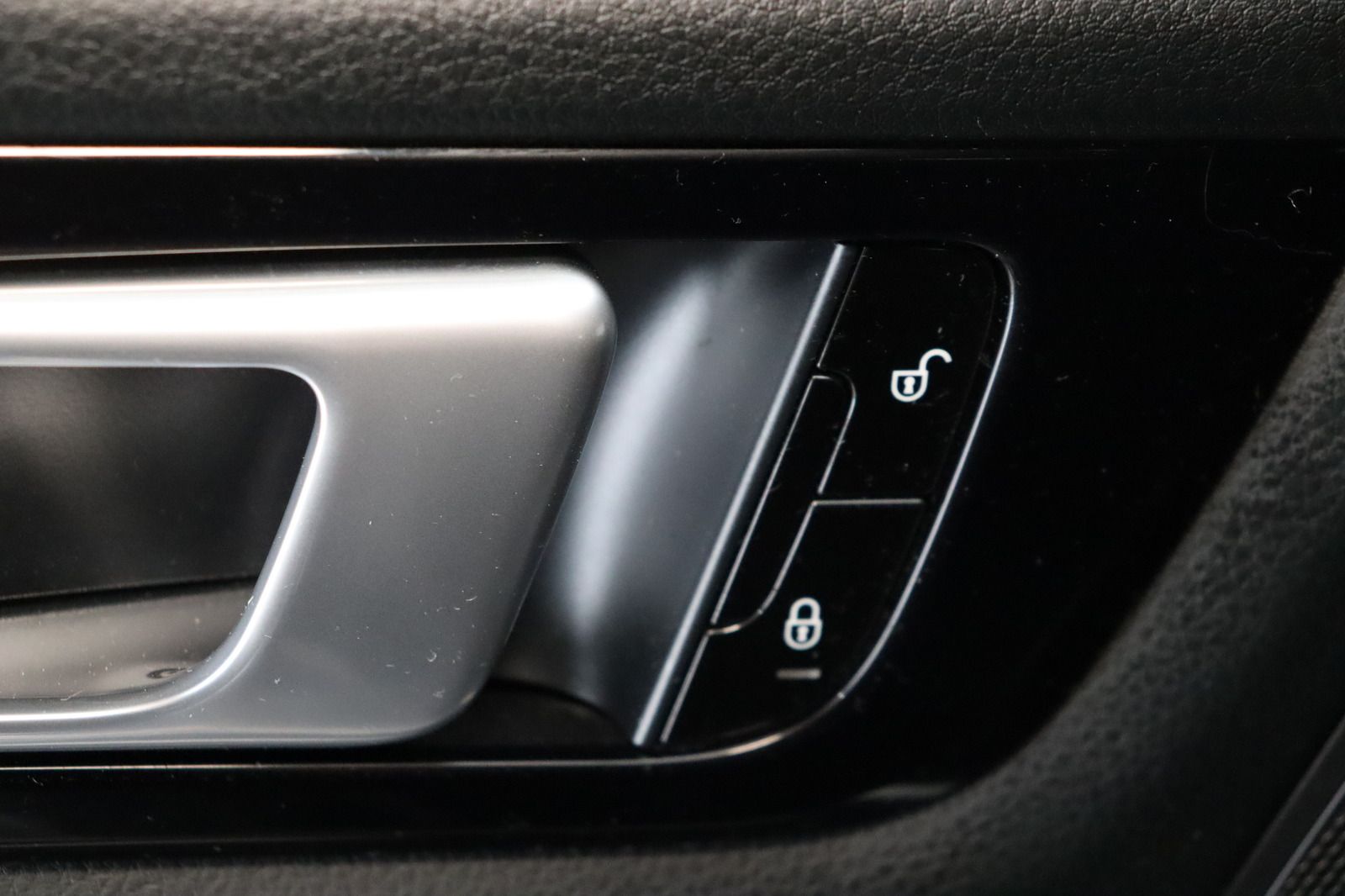 Fahrzeugabbildung Porsche Cayenne S * Pano * Standhzg. * RFK