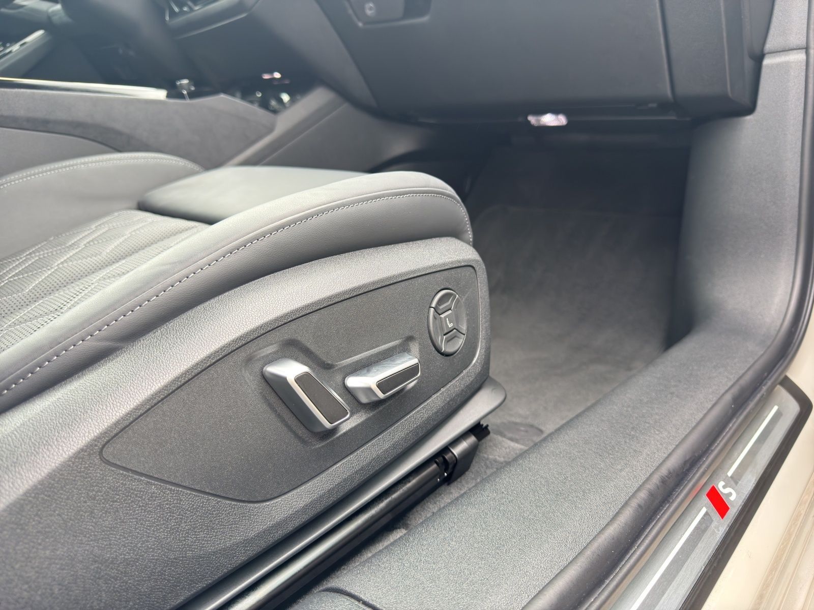 Audi A6 e-tron - Bild 21