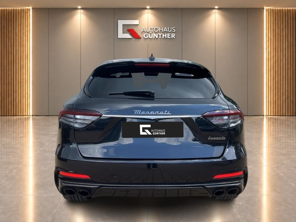 Maserati Levante Trofeo V8 581 HP Pano 22'' Bowers& Wiken foto 3