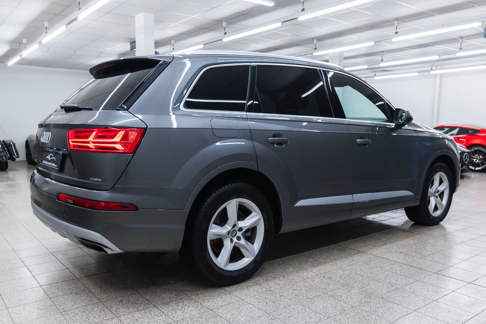 Fahrzeugabbildung Audi Q7 3.0 TFSI Quattro LED PANO NAV 7 SITZER BOSE