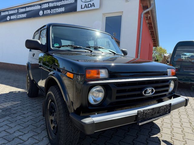 Lada Niva  Klima AHK Dotz Radio Hohlraumversiegelung