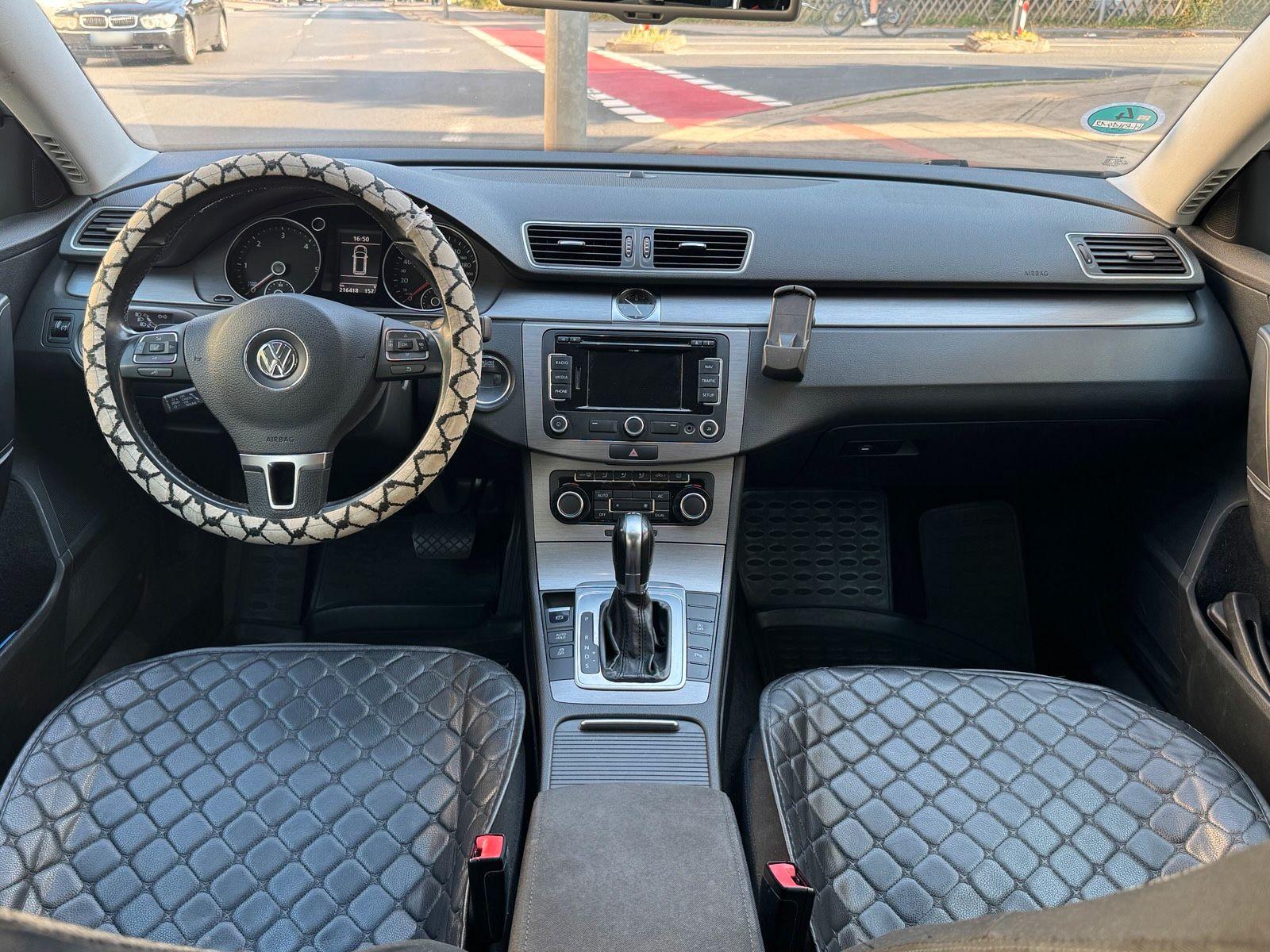 Volkswagen Passat 2011 — photo 11