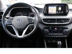 Fahrzeugabbildung Hyundai Tucson *Kamera!*Panoramaschiebedach!*SHZ!*Navi*