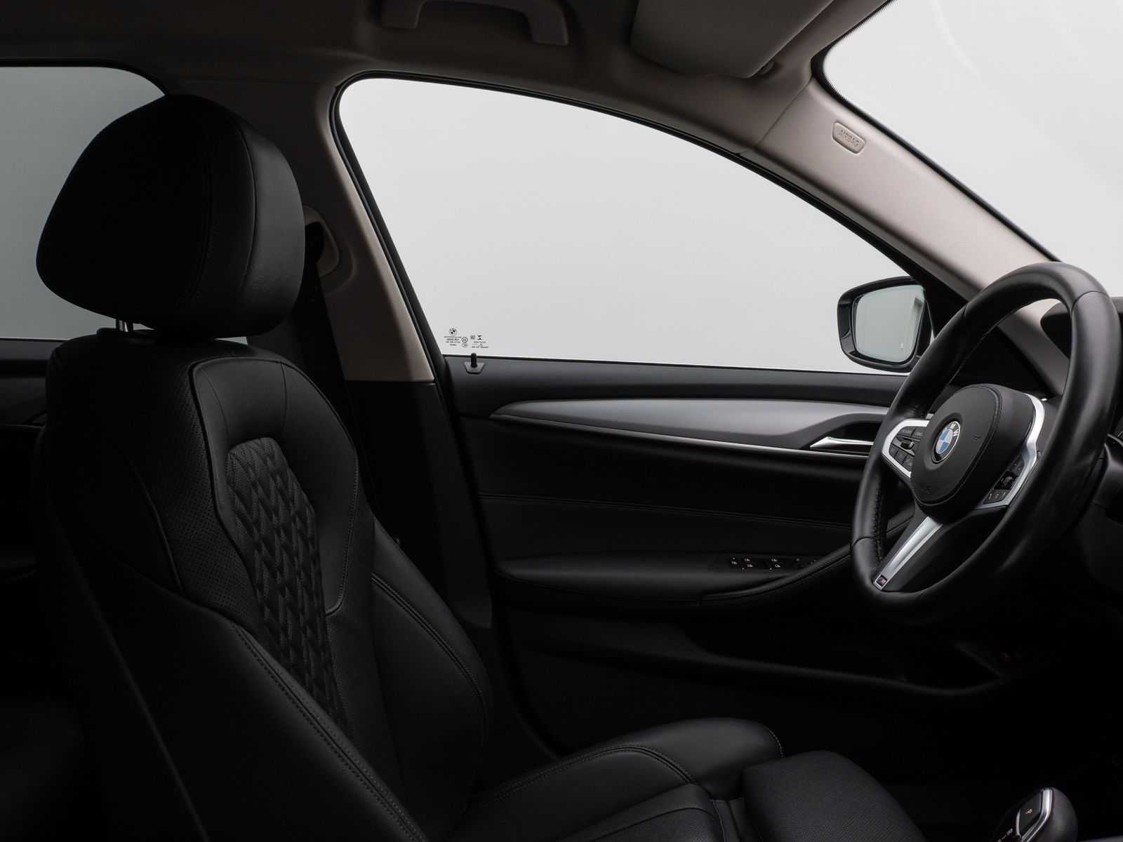 Fahrzeugabbildung BMW 520d Kamera DAB CockPitPlus Alarm Sport LED