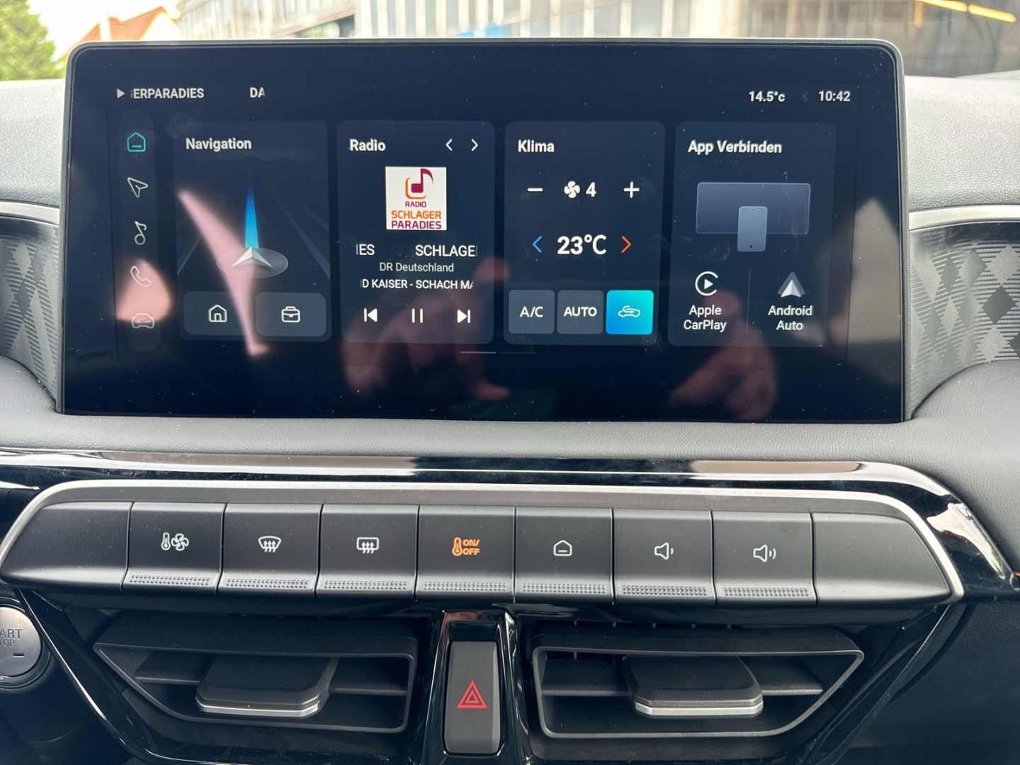 Fahrzeugabbildung MG MG3 Luxury Vorführwagen, Navi Leder digitales Co