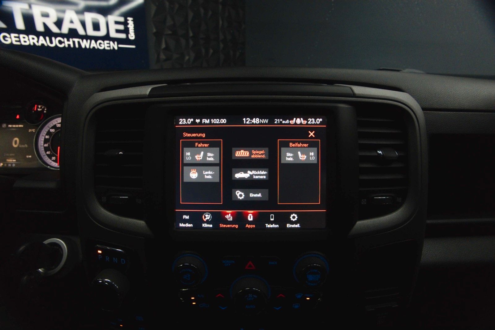 Fahrzeugabbildung Dodge RAM 5.7 V8 HEMI 4x4 OFFROAD Night-Paket *LED*AHK