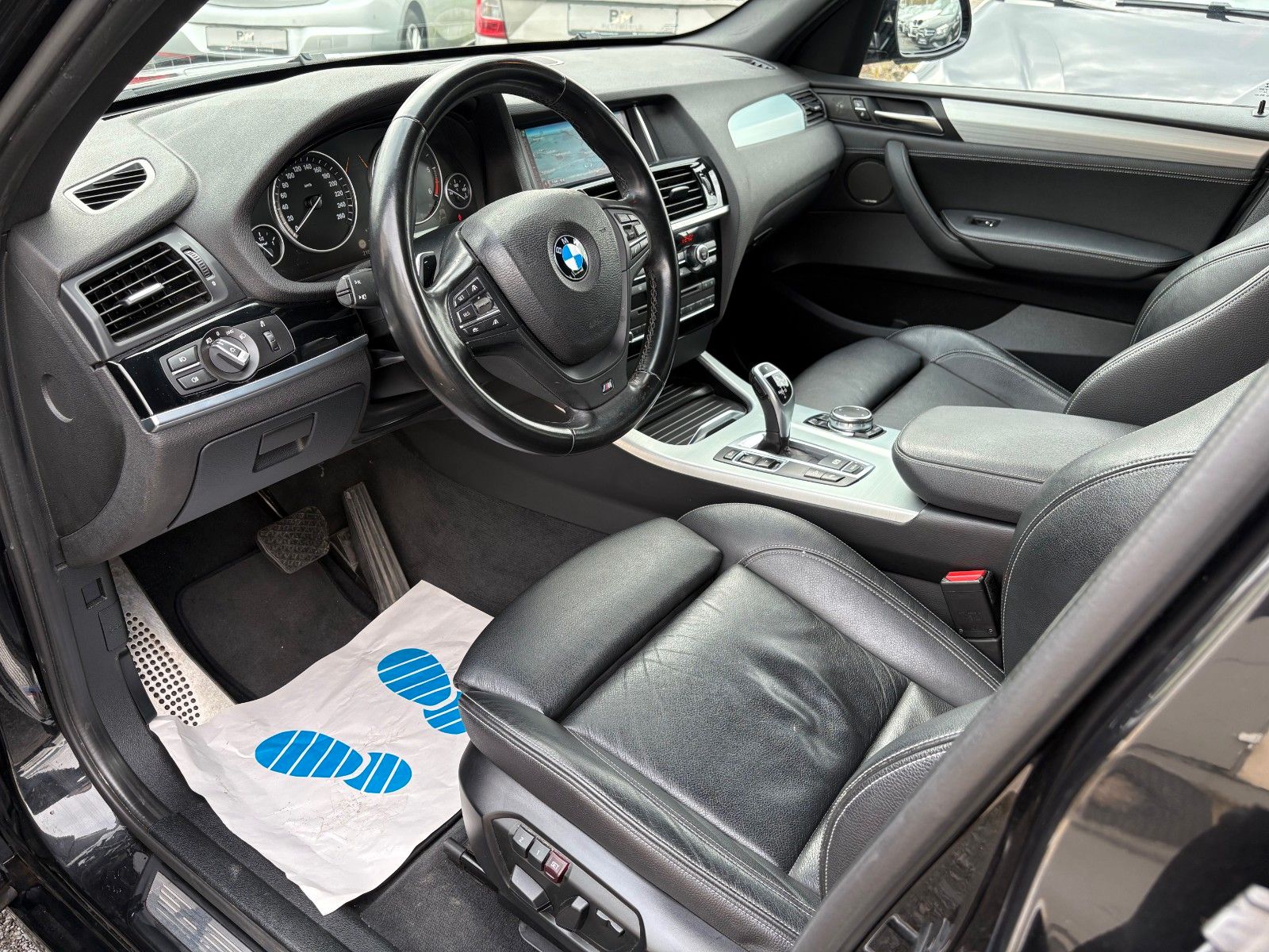 Fahrzeugabbildung BMW X3 xDrive35d Sport-Aut. M SPORTPAKET Navi Leder
