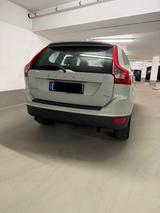 Volvo XC60 2.0T5 Powershift-Getriebe Summum Summum - Volvo Gebrauchtwagen in Hamburg