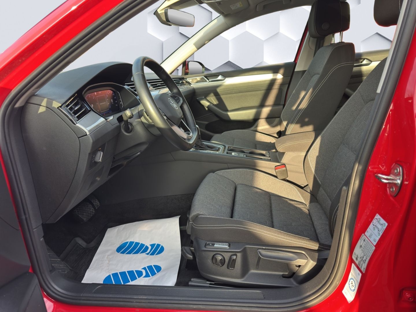 Passat Variant 2.0 TDI Business DSG 90kW LED AHZ