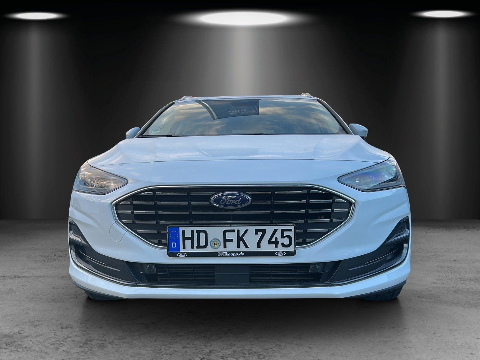 Fahrzeugabbildung Ford Focus Titanium x Winter Pak. B&O LED Schein. 17z