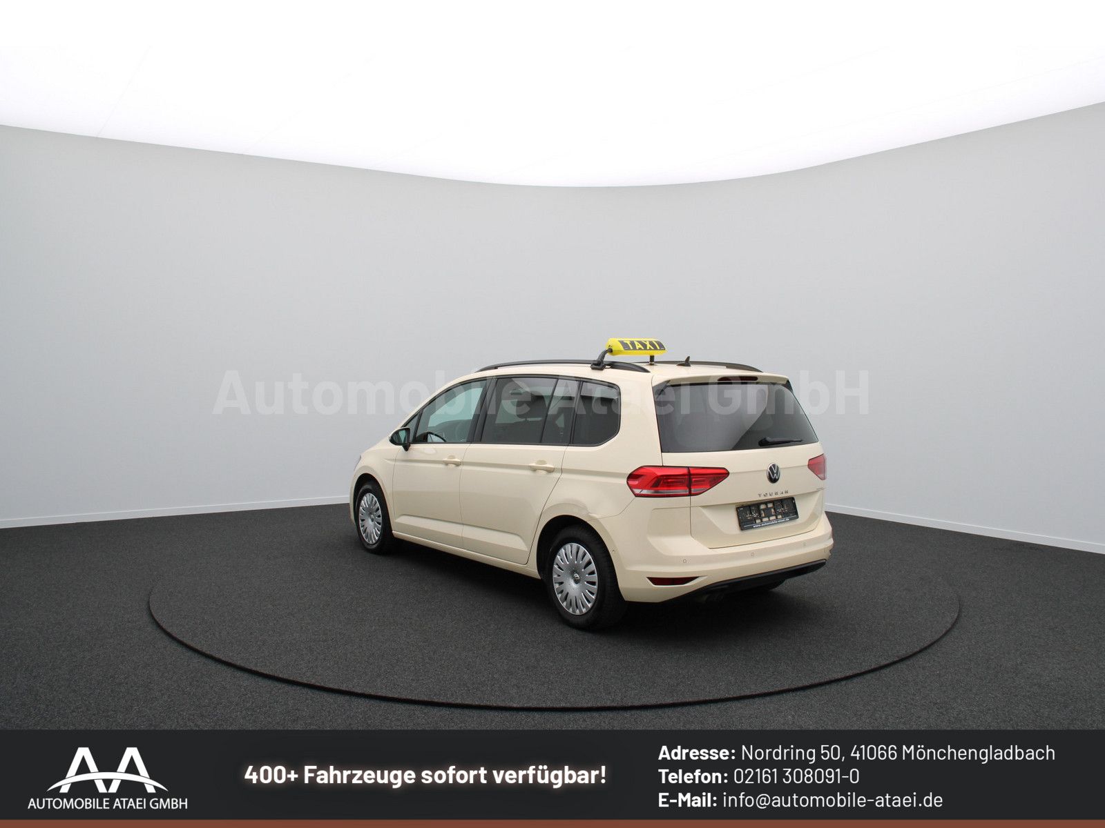 Fahrzeugabbildung Volkswagen Touran DSG *Taxi* 7-SITZE+NAVI+LEDER (9277)