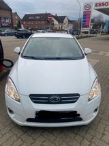 Kia Auto ed ceed - Kia mit Diesel-Antrieb: Coupé