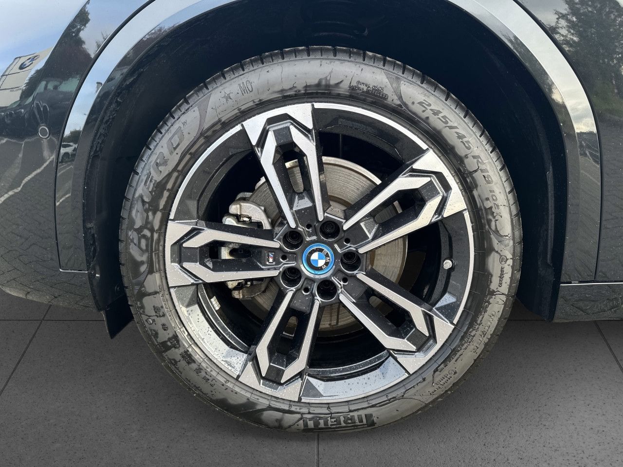 BMW iX2 - Bild 21