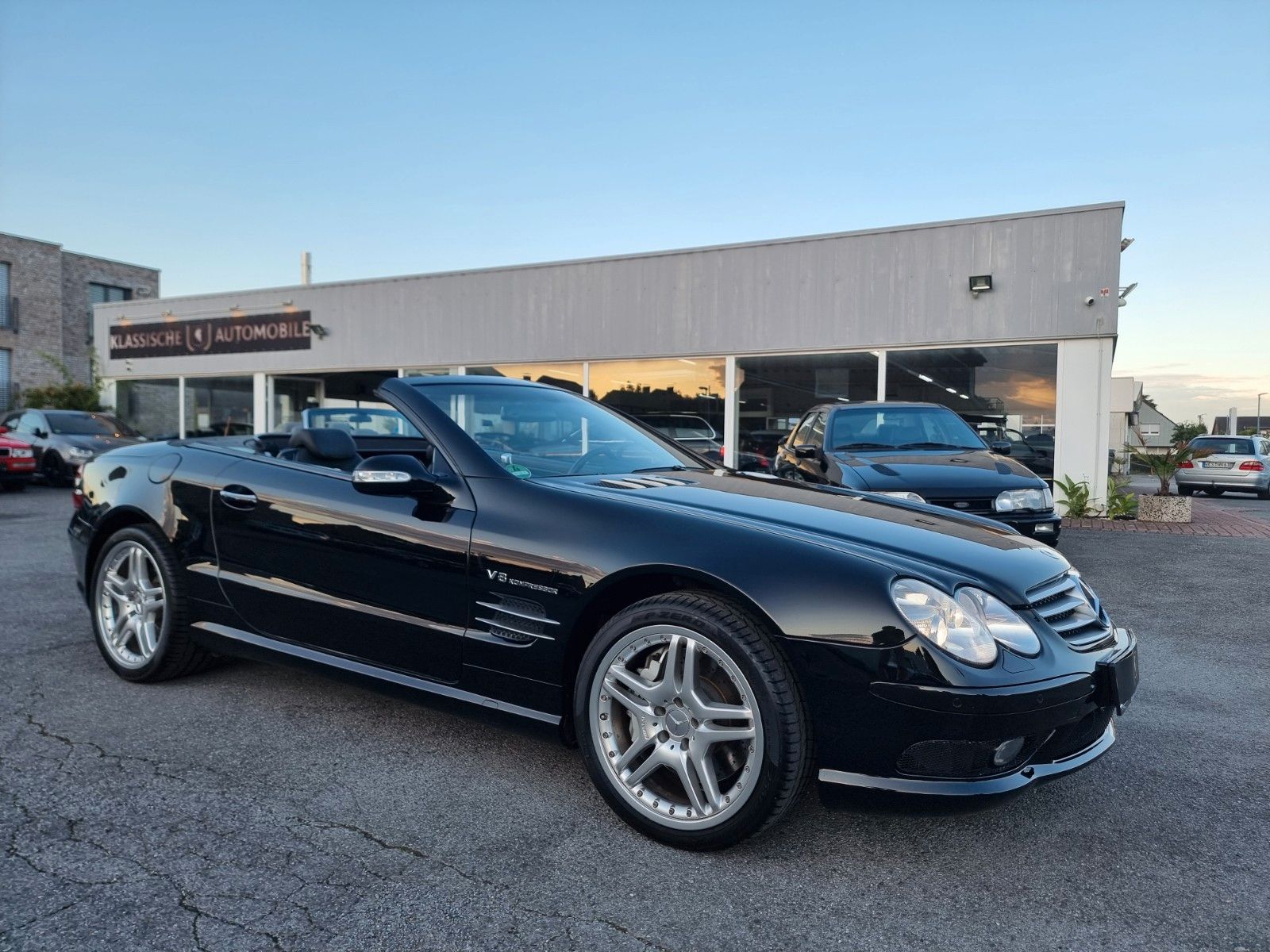 Fahrzeugabbildung Mercedes-Benz SL 55 AMG/BRD/2.Hd/MB-SH Tag 1 bis heute