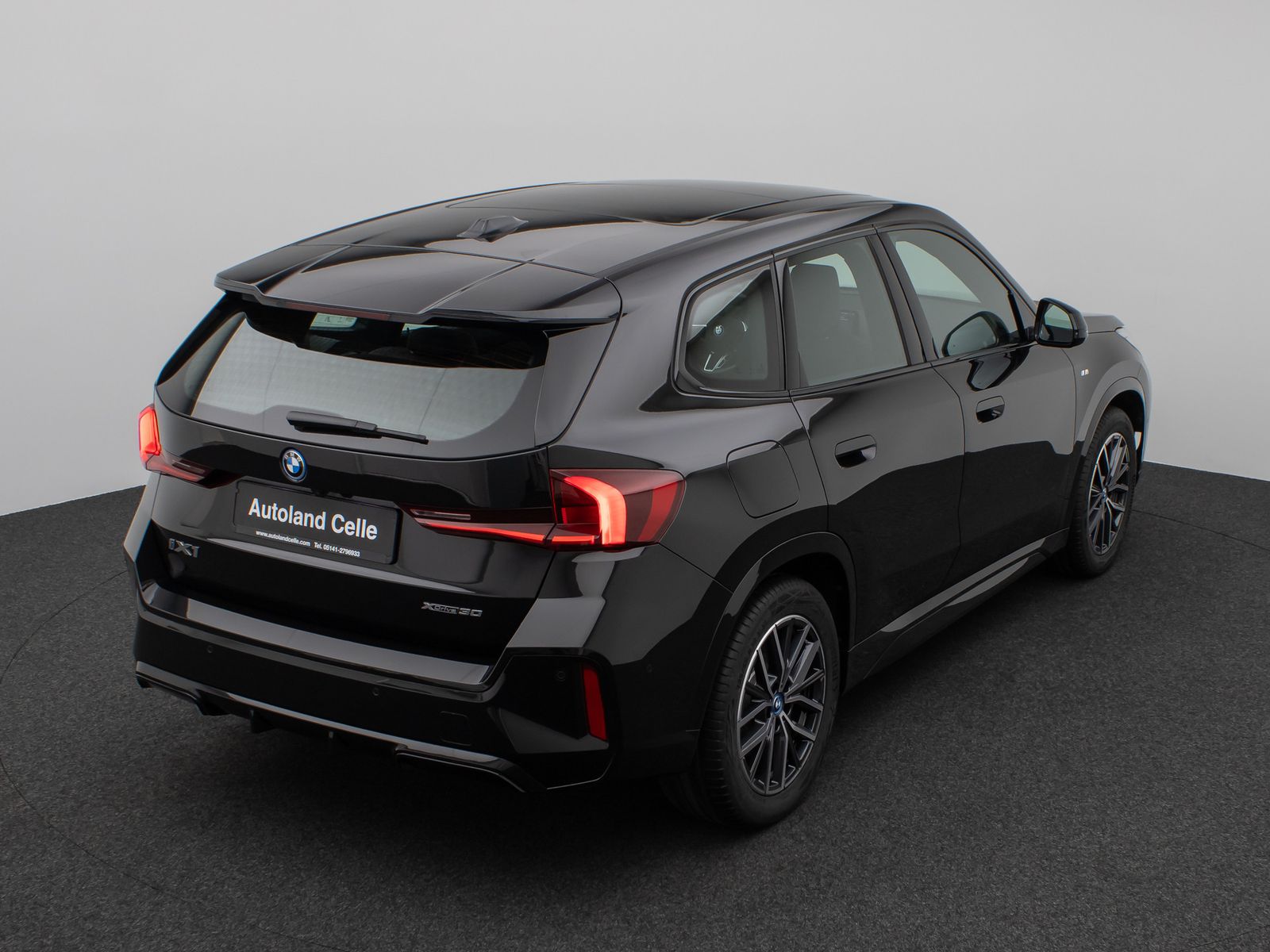 Fahrzeugabbildung BMW iX1 xD30 M Sport Kamera Panorama AHK DrivAsssist