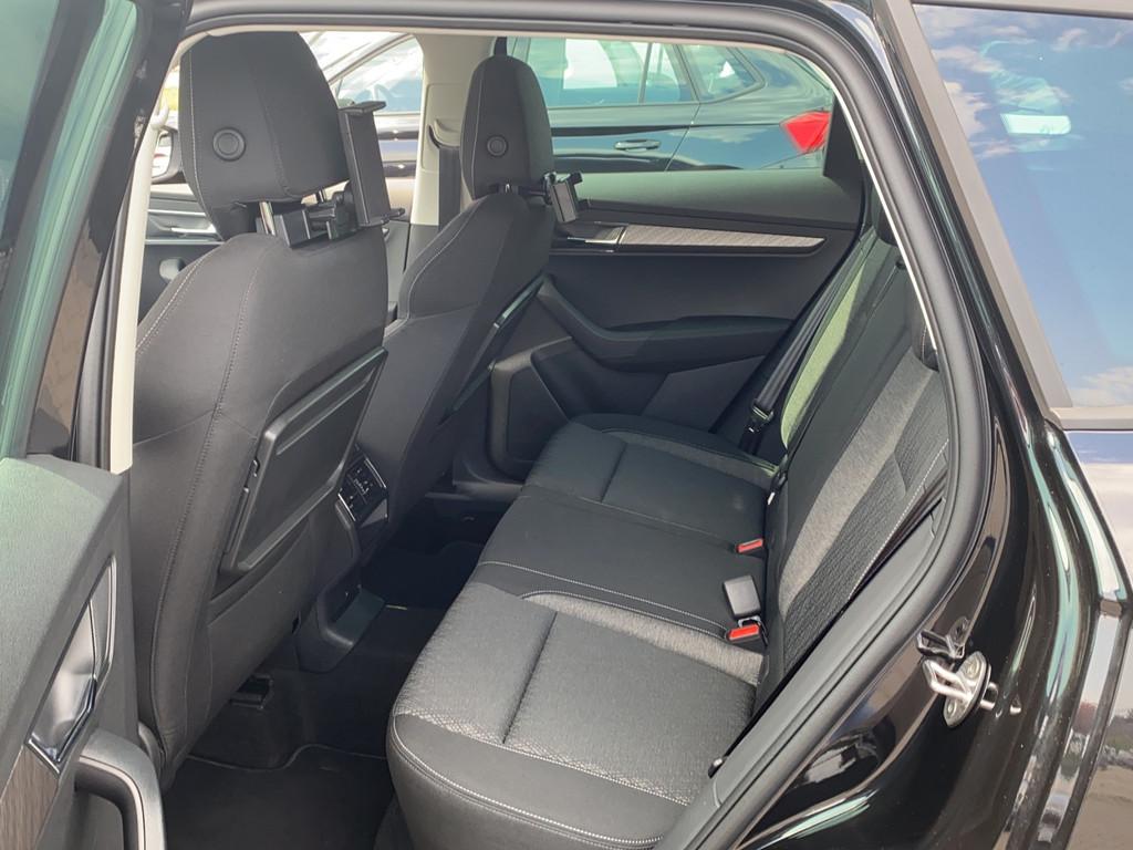 Skoda Karoq 1.5 TSI Selection DSG Navi+RFK+PDC+LED+SHZ